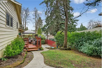 110 NE 130th Pl, Portland, OR 97230 - Photo 27