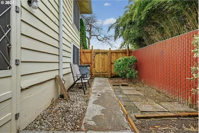 110 NE 130th Pl, Portland, OR 97230 - Photo 31