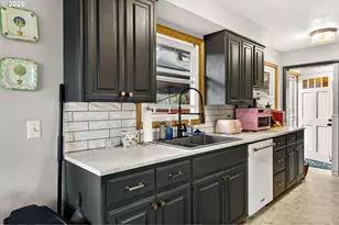 110 NE 130th Pl, Portland, OR 97230 - Photo 33