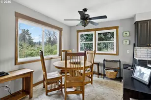 110 NE 130th Pl, Portland, OR 97230 - Photo 9