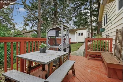 110 NE 130th Pl, Portland, OR 97230 - Photo 25