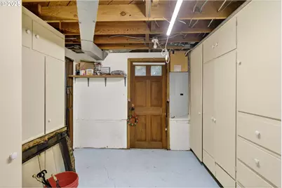 110 NE 130th Pl, Portland, OR 97230 - Photo 23