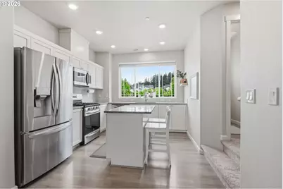 14200 SW Gold Coast Ter, Portland, OR 97224 - Photo 13