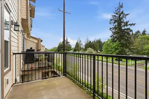 14200 SW Gold Coast Terrace, Portland, OR 97224 - Photo 9