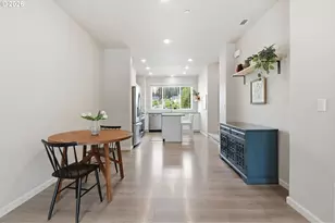 14200 SW Gold Coast Terrace, Portland, OR 97224 - Photo 11