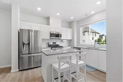 14200 SW Gold Coast Ter, Portland, OR 97224 - Photo 17