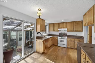 165 SE Rose St, Waldport, OR 97394 - Photo 13