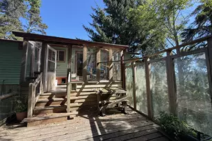 165 SE Rose St, Waldport, OR 97394 - Photo 5