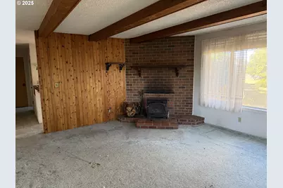 165 SE Rose St, Waldport, OR 97394 - Photo 15