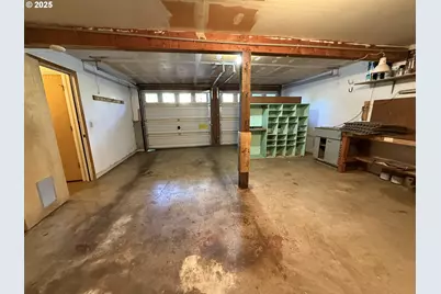 165 SE Rose St, Waldport, OR 97394 - Photo 31