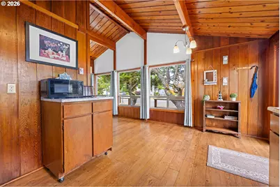 1441 S Columbia St, Seaside, OR 97138 - Photo 13