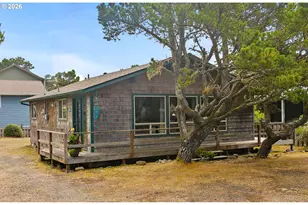 1441 S Columbia St, Seaside, OR 97138 - Photo 1