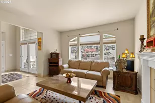 2744 NW Daysha Dr, Roseburg, OR 97471 - Photo 9