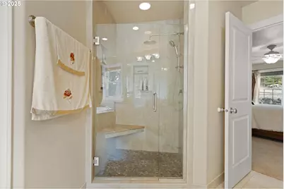 2744 NW Daysha Dr, Roseburg, OR 97471 - Photo 29