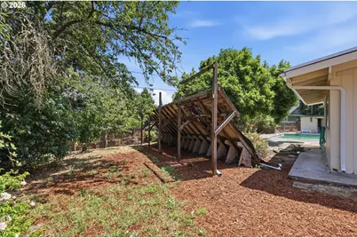 1995 Smithoak St, Eugene, OR 97404 - Photo 37