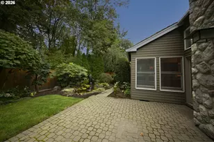 5698 Charles Cir, Lake Oswego, OR 97035 - Photo 31