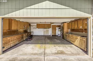 376 49th Loop, Springfield, OR 97478 - Photo 27