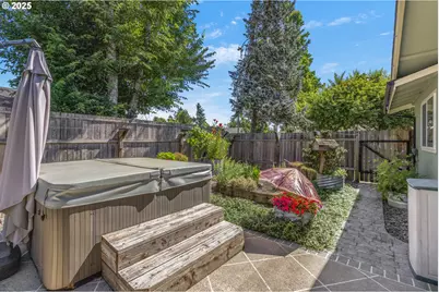 376 49th Loop, Springfield, OR 97478 - Photo 39