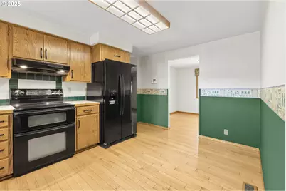 376 49th Loop, Springfield, OR 97478 - Photo 7