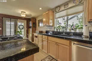 19221 Cokeron Dr, Oregon City, OR 97045 - Photo 9