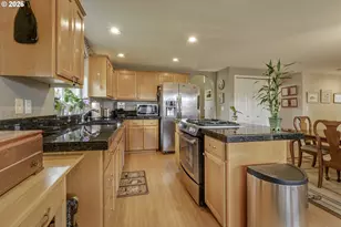 19221 Cokeron Dr, Oregon City, OR 97045 - Photo 13