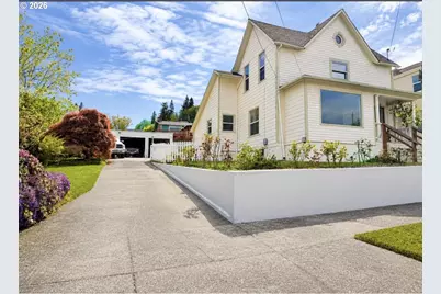 322 W C St, Rainier, OR 97048 - Photo 3