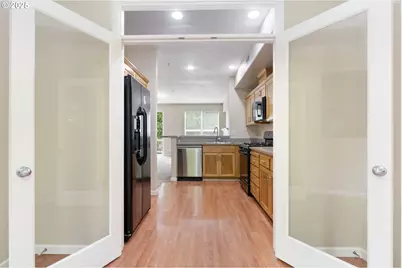 10275 NW Wilshire Ln, Portland, OR 97229 - Photo 17