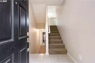 10275 NW Wilshire Ln, Portland, OR 97229 - Photo 5