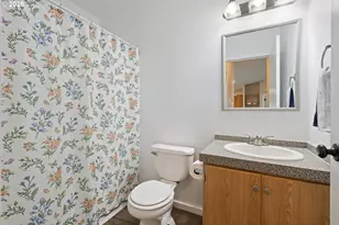 147 Dark Horse St, Roseburg, OR 97471 - Photo 37