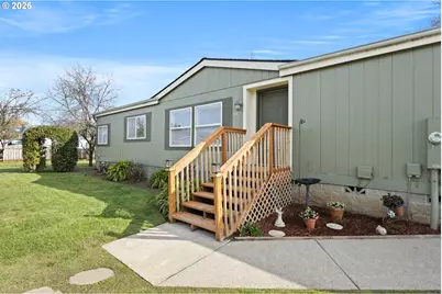 147 Dark Horse St, Roseburg, OR 97471 - Photo 1