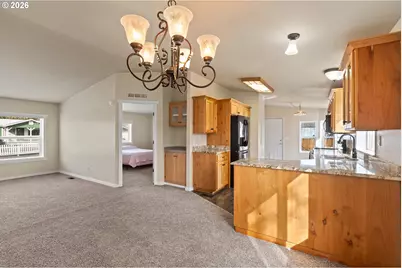 147 Dark Horse St, Roseburg, OR 97471 - Photo 13