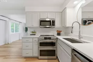 2945 SW Miles St, Portland, OR 97219 - Photo 15