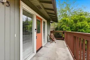 2945 SW Miles St, Portland, OR 97219 - Photo 3