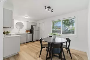 2945 SW Miles St, Portland, OR 97219 - Photo 11