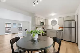 2945 SW Miles St, Portland, OR 97219 - Photo 17