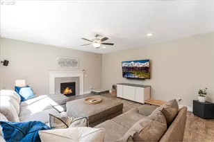 110 W Oxford St, Newberg, OR 97132 - Photo 9