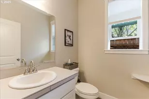 110 W Oxford St, Newberg, OR 97132 - Photo 23