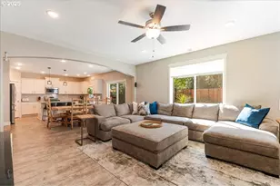 110 W Oxford St, Newberg, OR 97132 - Photo 11