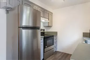 6025 SW Cherryhill Dr, Beaverton, OR 97008 - Photo 7