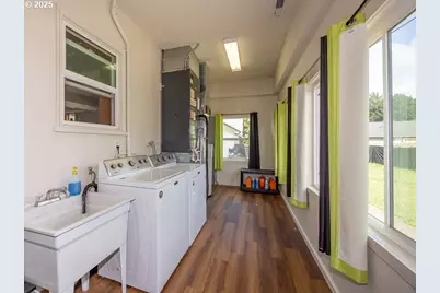 410 E Yacolt Rd, Yacolt, WA 98675 - Photo 11