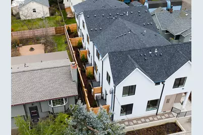 11074 SW 61st Ave, Portland, OR 97219 - Photo 11