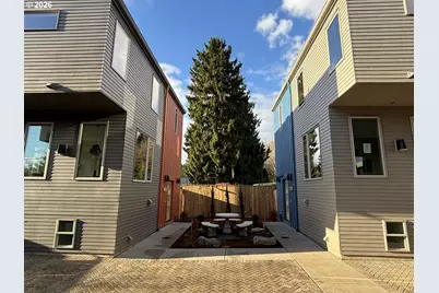 5353 SE Stark St, Portland, OR 97215 - Photo 5