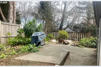 270 Allen Ln, Brookings, OR 97415 - Photo 33