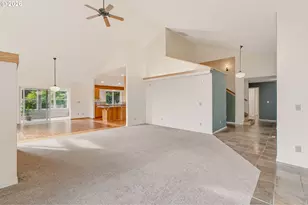 232 Timberwood Dr, Castle Rock, WA 98611 - Photo 3