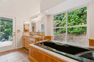 232 Timberwood Dr, Castle Rock, WA 98611 - Photo 17