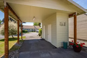 4808 SW Wembley Pl, Beaverton, OR 97005 - Photo 3
