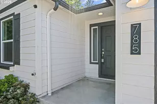 785 S 53rd Pl, Springfield, OR 97478 - Photo 5