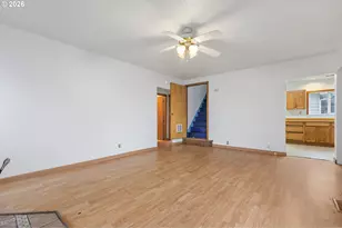 1415 N Russet St, Portland, OR 97217 - Photo 9