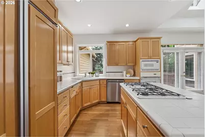 14 Morningview Ln, Lake Oswego, OR 97035 - Photo 21