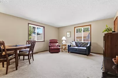 1135 SW Fellows St, McMinnville, OR 97128 - Photo 9